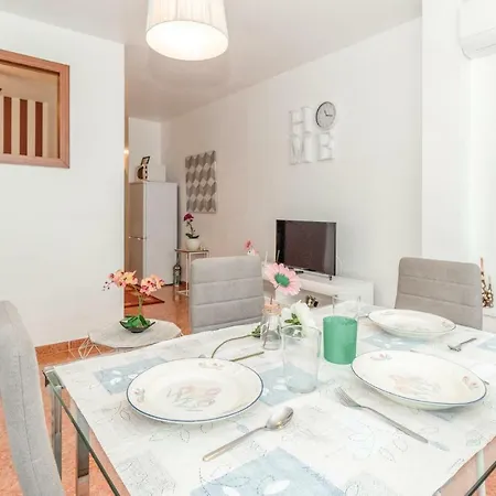 One-bedroom In Apartment